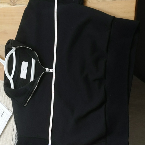 Aritzia - TNA "warm up crop" black sweater - xs - Picture 4 of 5